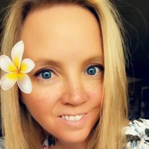 Meet your Posher, Carrie